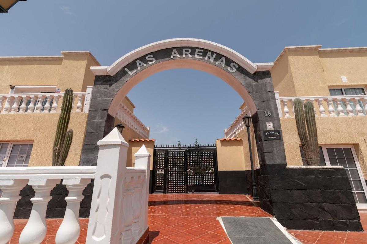 Lightbooking Arenas